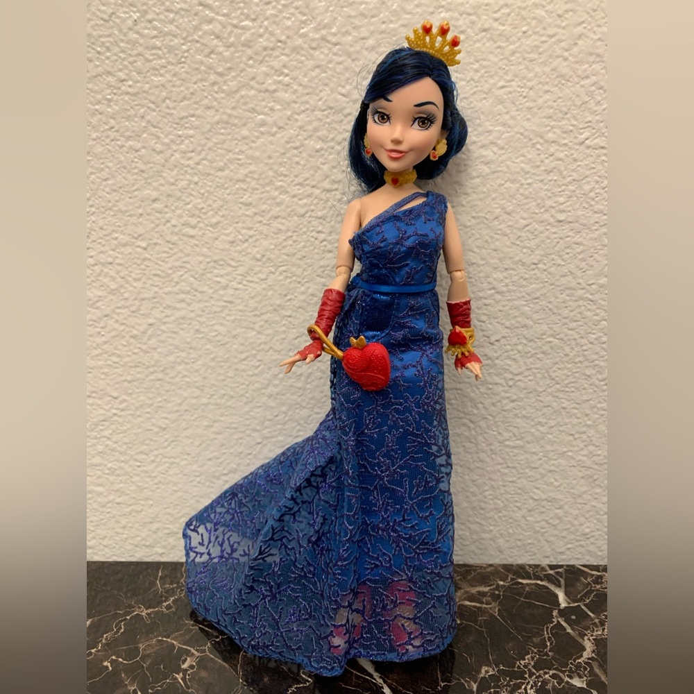 Disney Descendants 2 Evie Doll